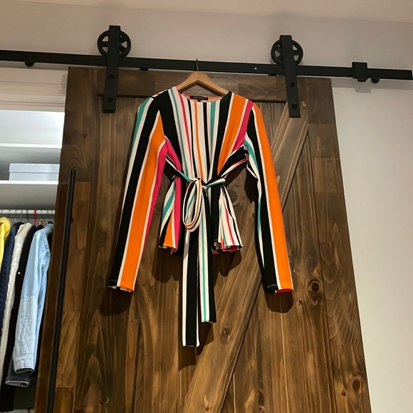 Beautiful Sabrina Arcaro top never worn - Picture 2 of 3